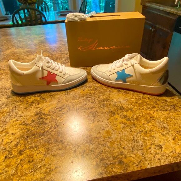 Pink and blue vintage Havana shoes never worn - Picture 1 of 4